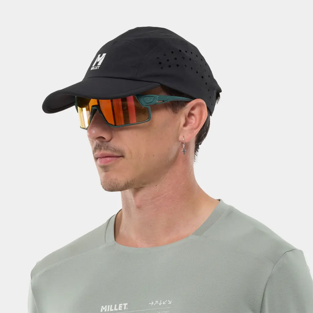 Chamonix 5 Panel Cap Black