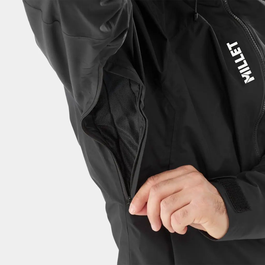 Seneca GTX 2L Jacket Black