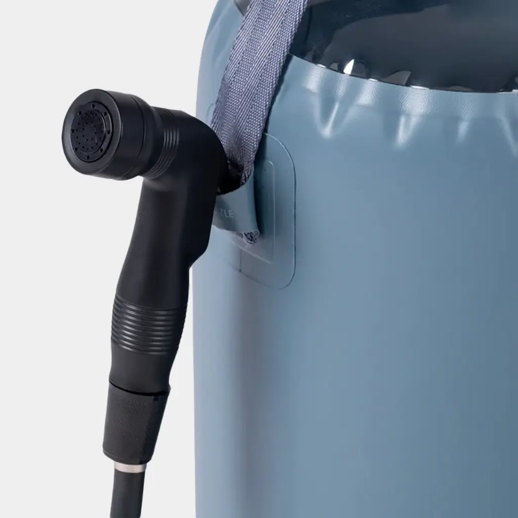 Helio Pressure Shower Fortress / Black