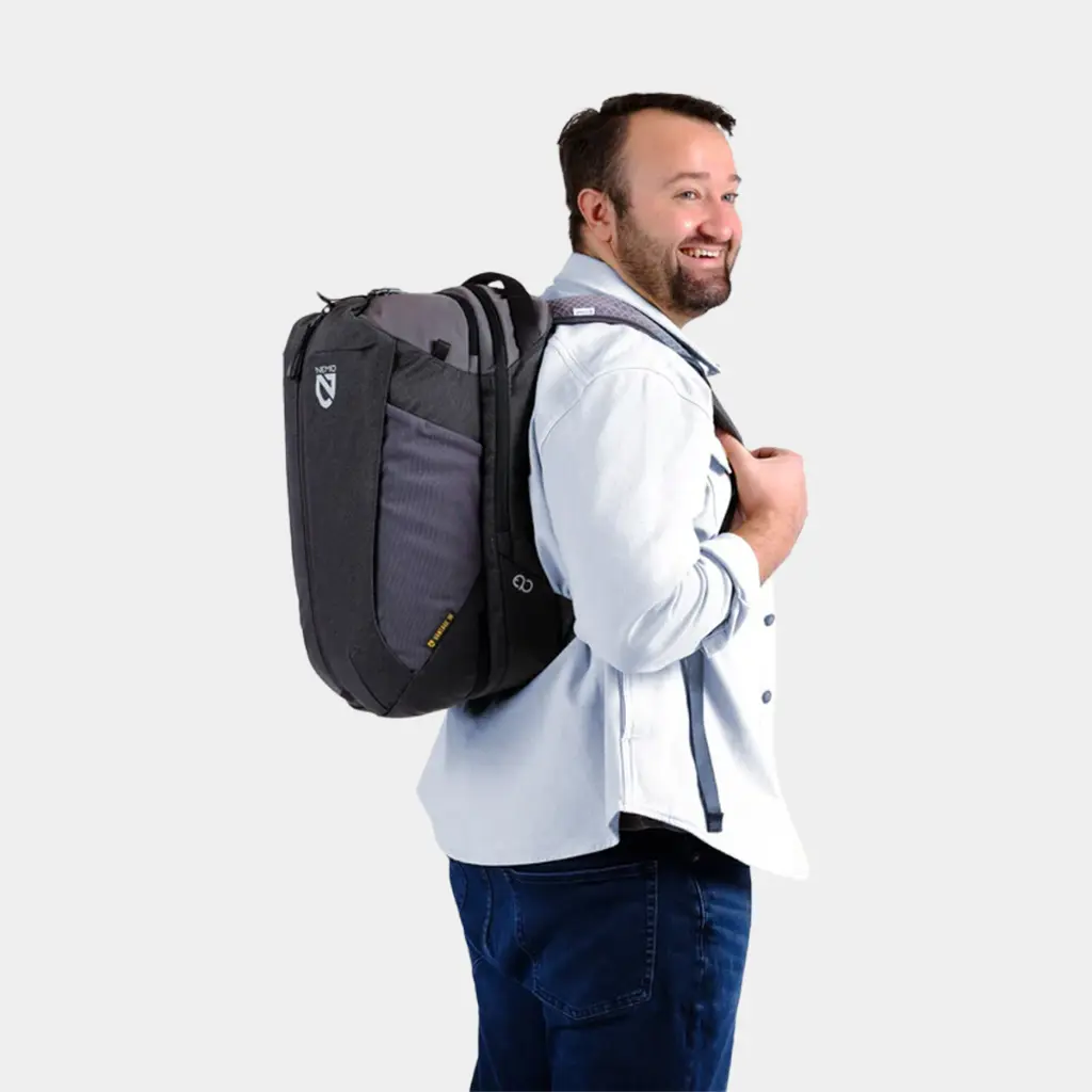 Vantage Overnight 30L Endless Promise Black