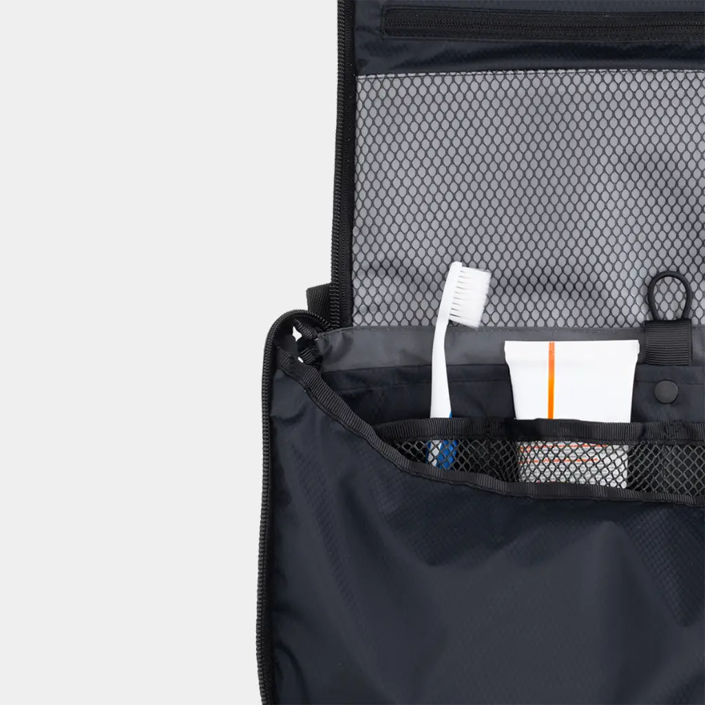 Toiletry Kit Allrounder Light L Phantom Black / Star Grey