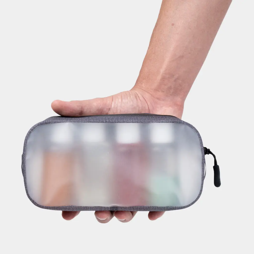 Hanging Toiletry Kit Minimalist Light Ash Blue / Phantom Black