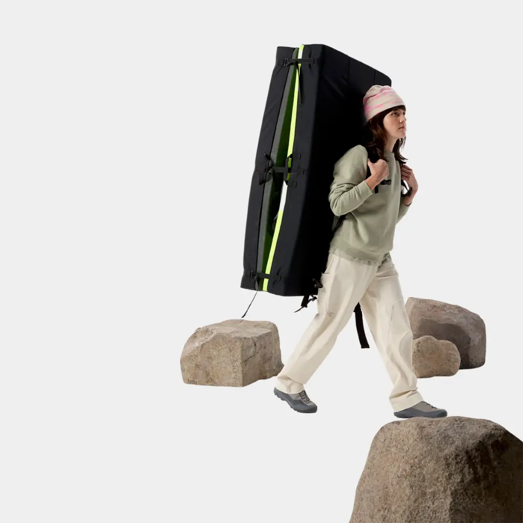 Emblem Fleece Crew Women Habitat