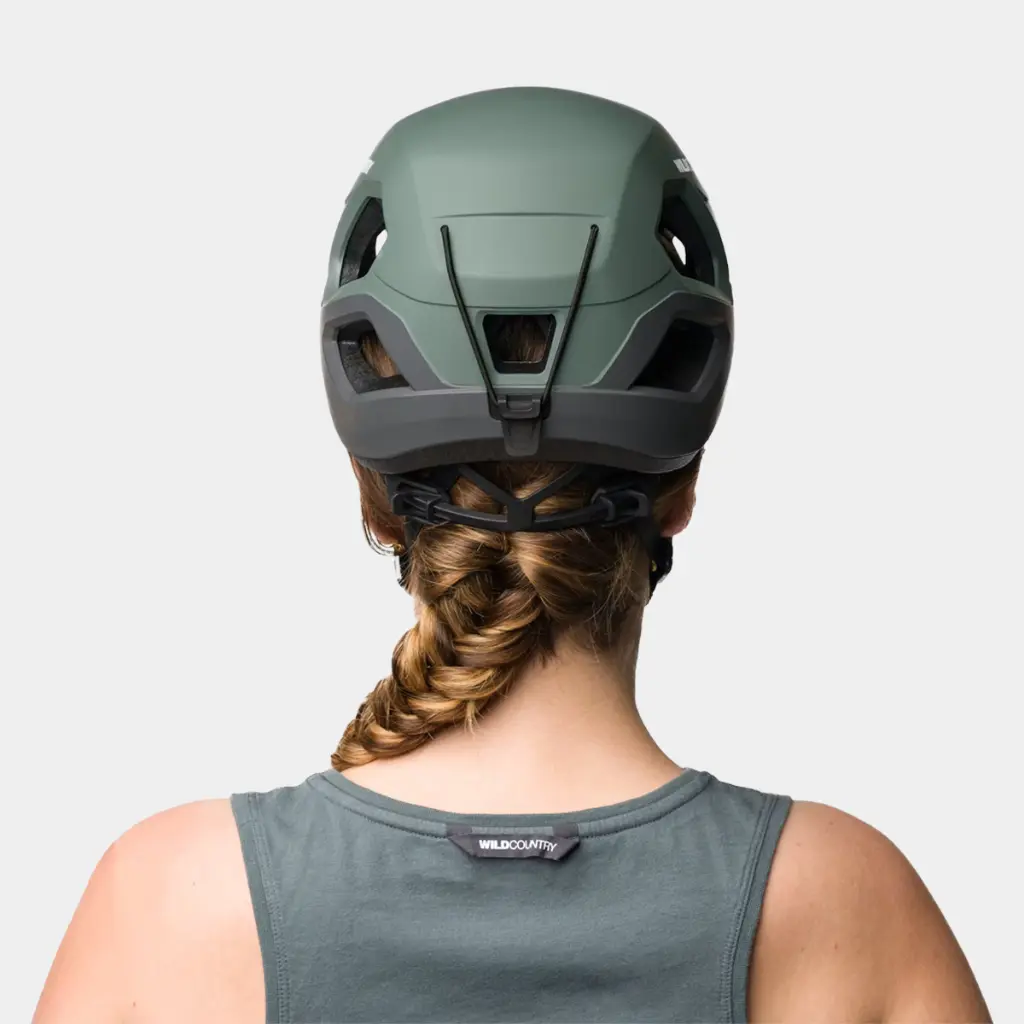 Movement Helmet Hedge Green / Onyx