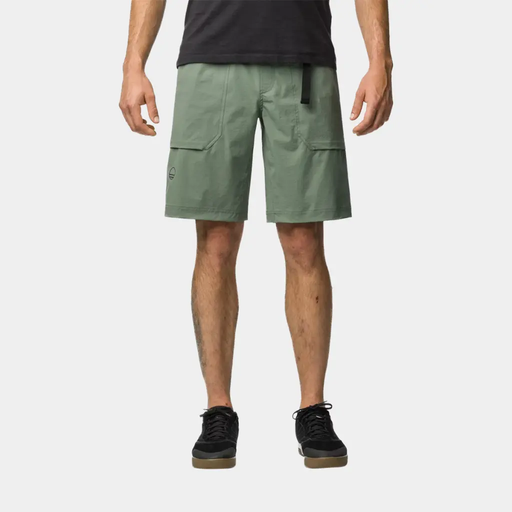 Movement Short Hedge Green