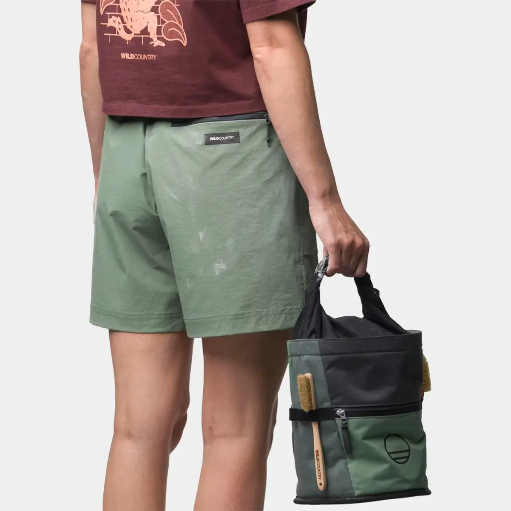 Movement Short Women Hedge Green