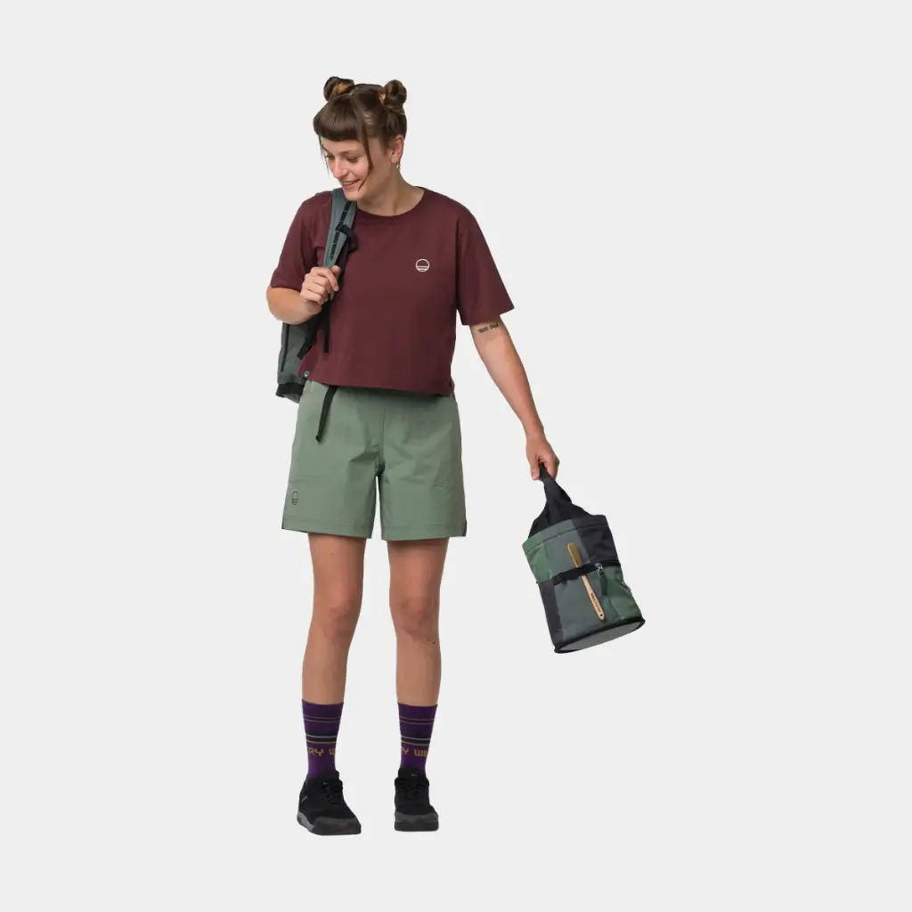 Movement Short Women Hedge Green