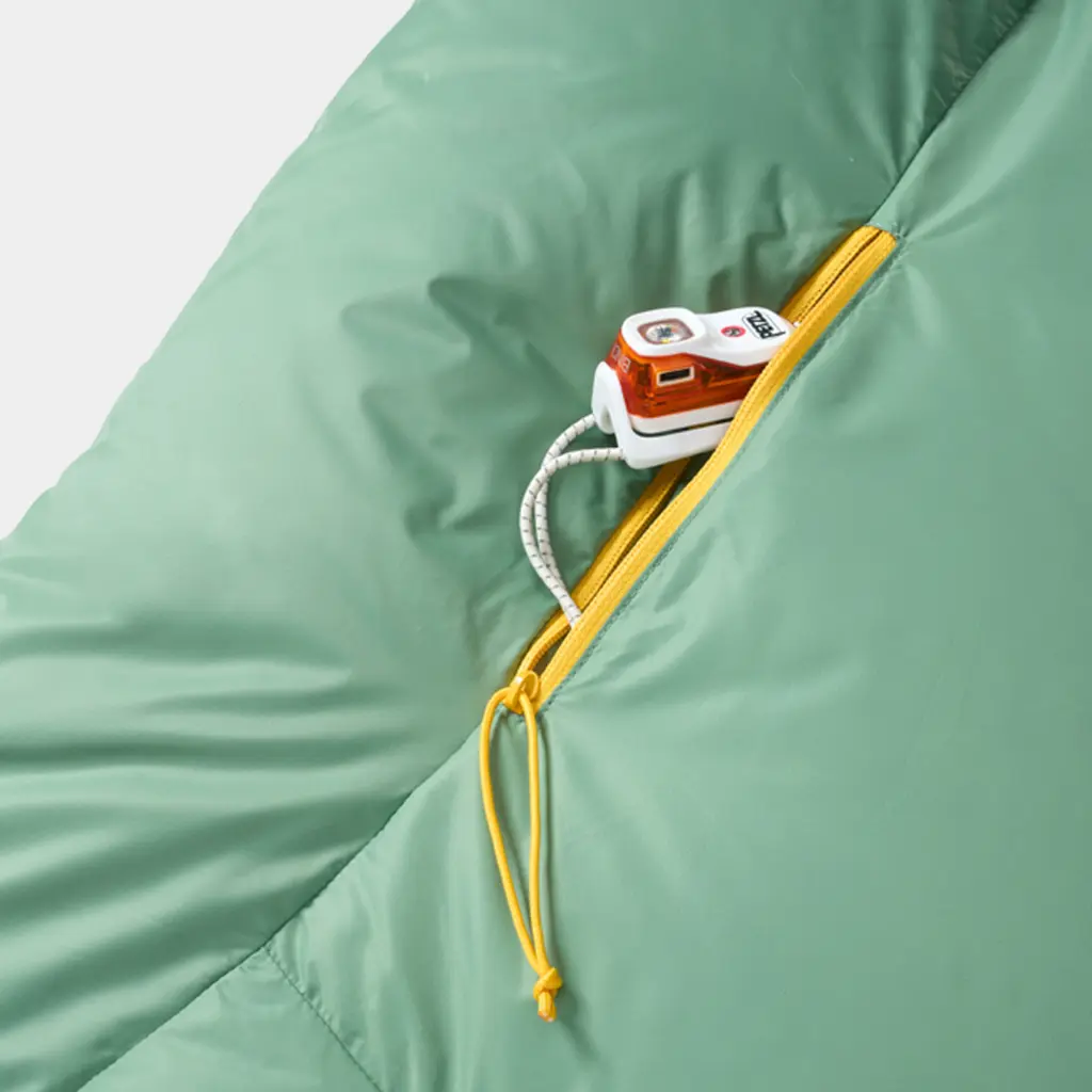 Corus 20F/6C Quilt Hedgegreen