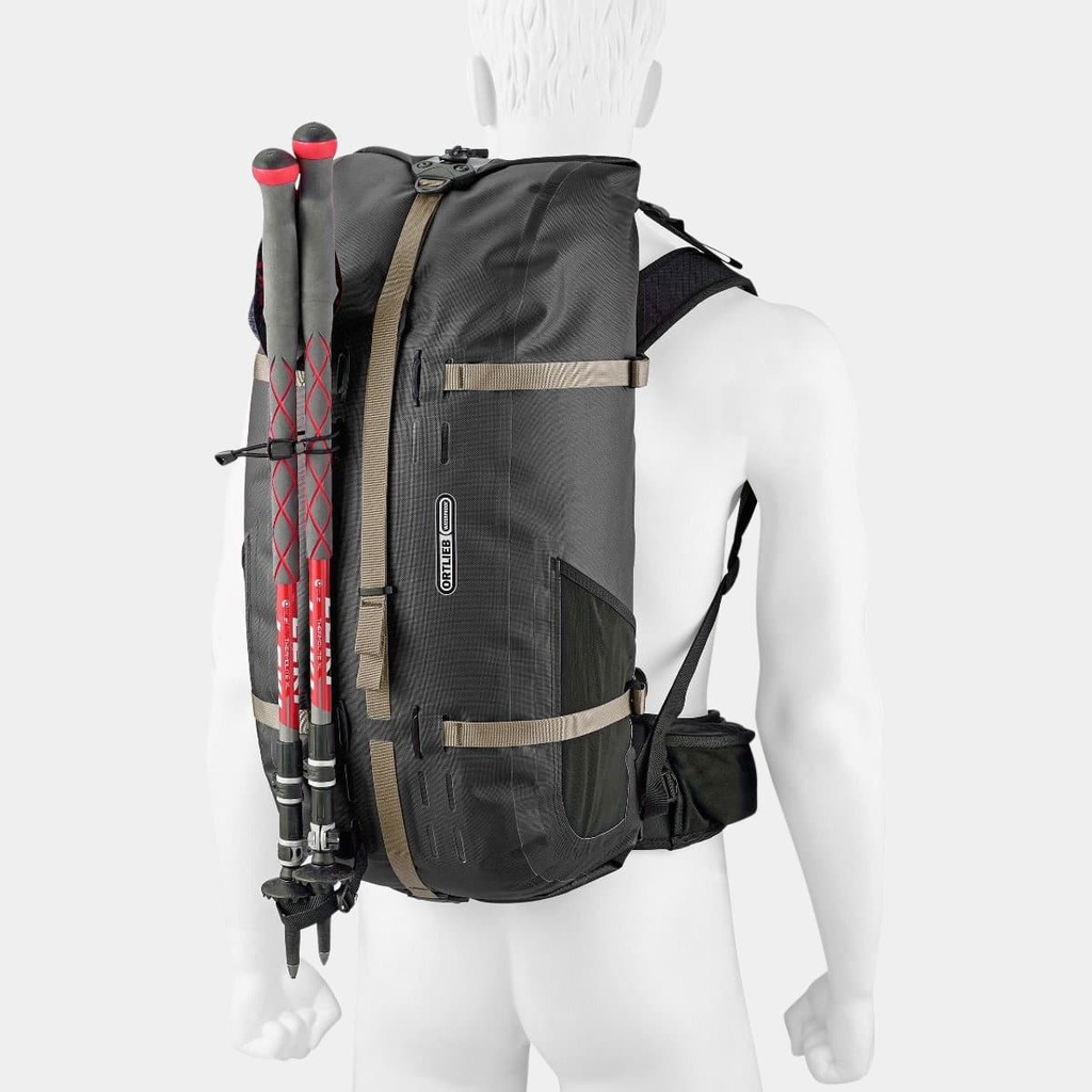 Atrack 35L Black / Beige