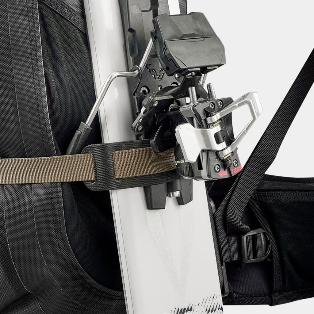 Atrack 35L Black / Beige