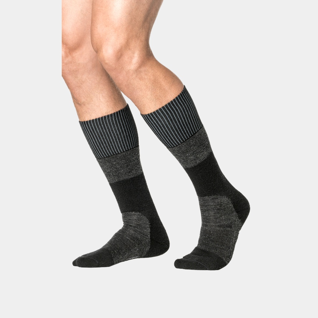 Skilled Knee High 400 Socks Dark Grey / Black