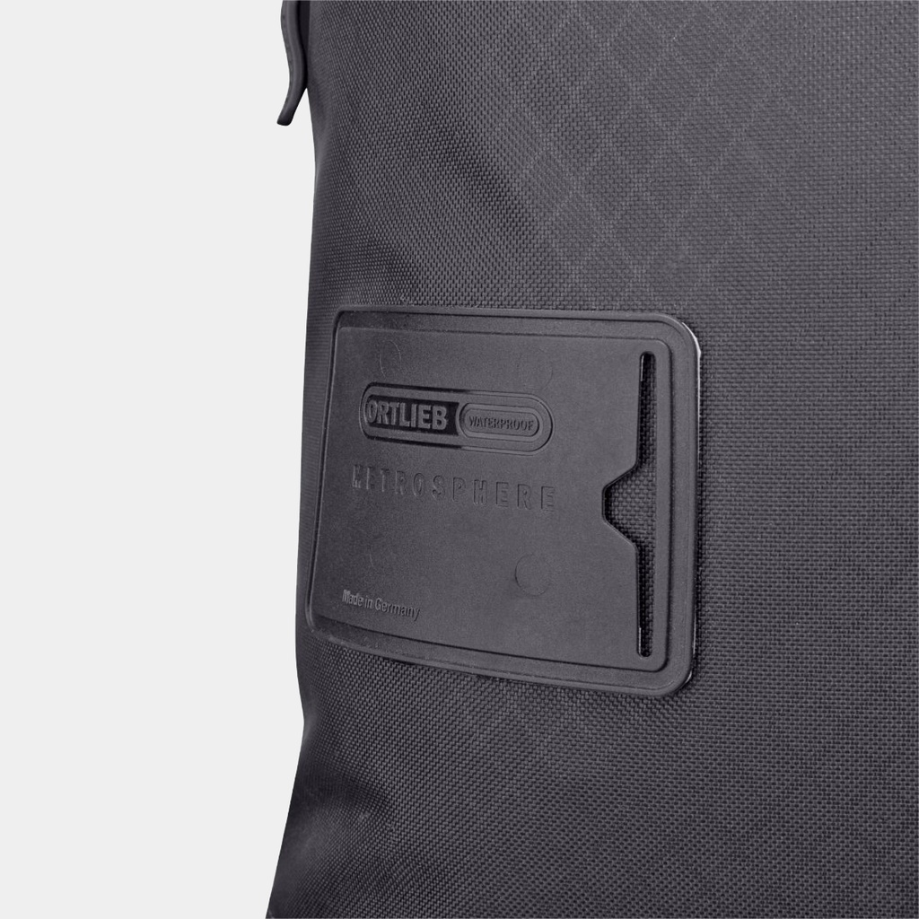 Daypack Metrosphere 21L Black / Embossed