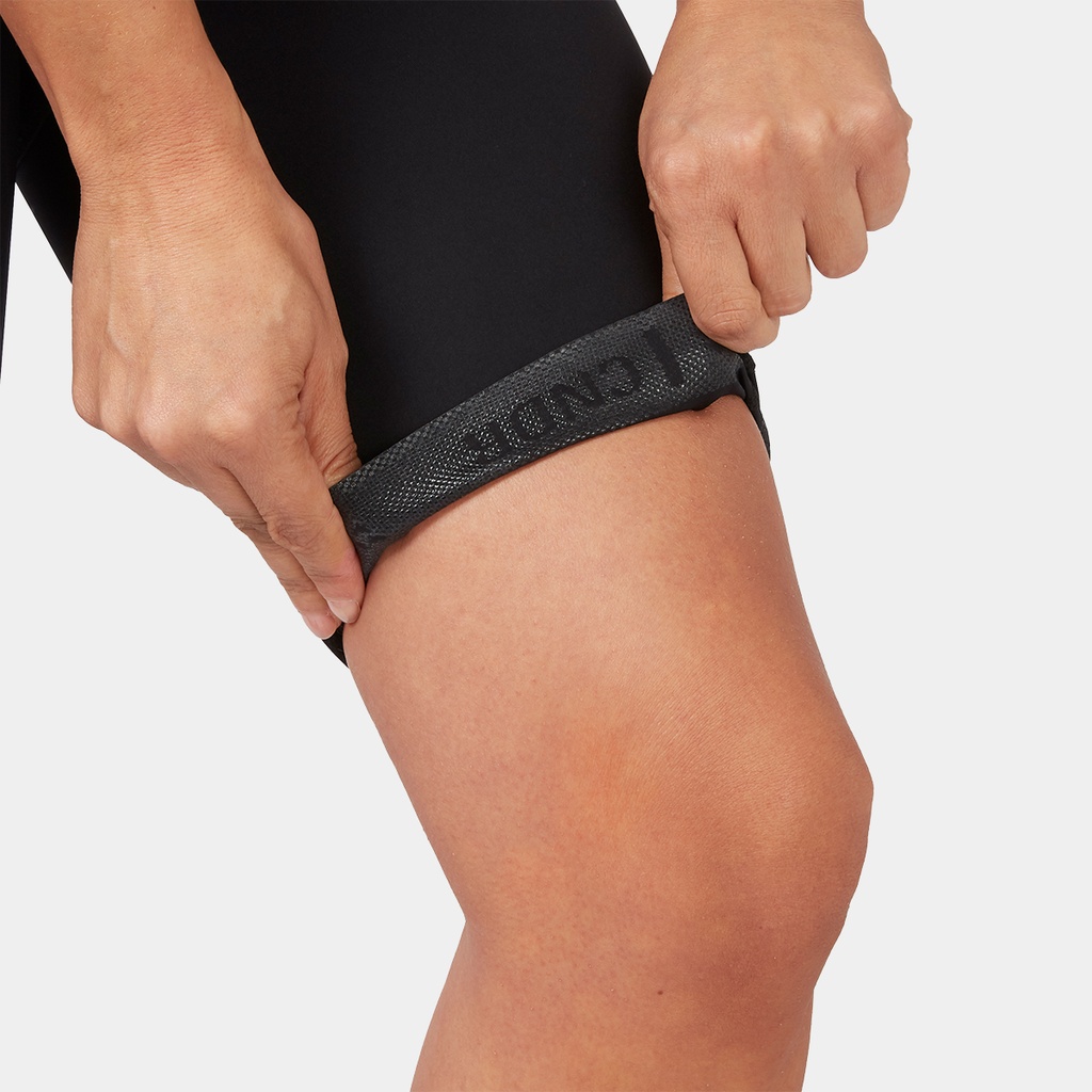 Cinder Cargo Shorts Women Black