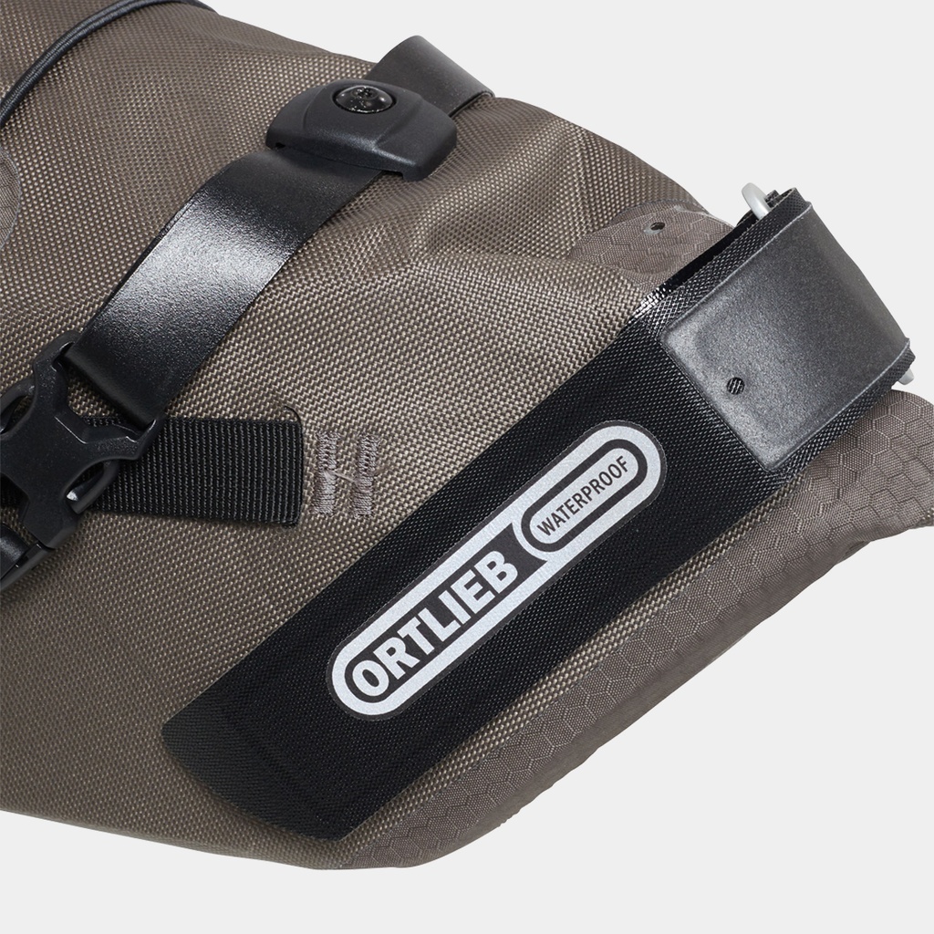 Seat Pack 11L Dark / Sand