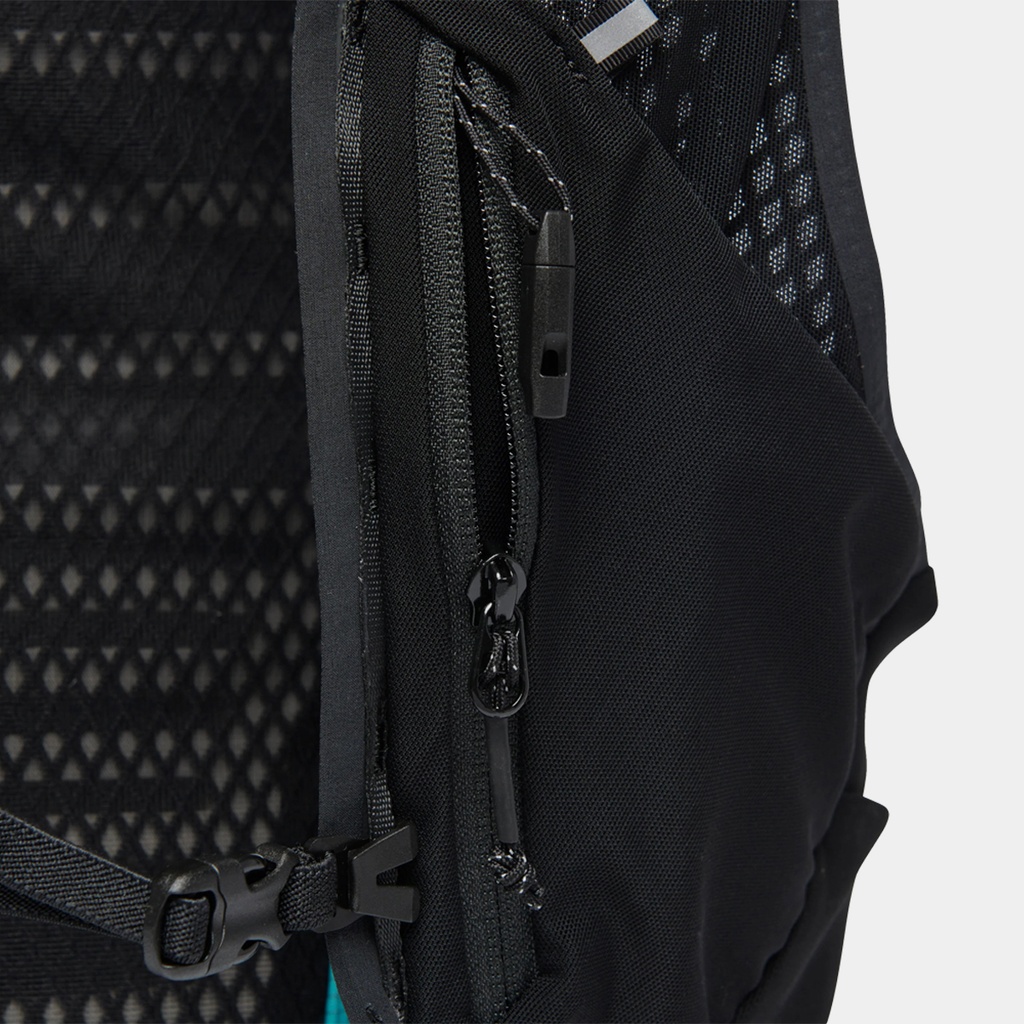 Distance 15 Backpack Black