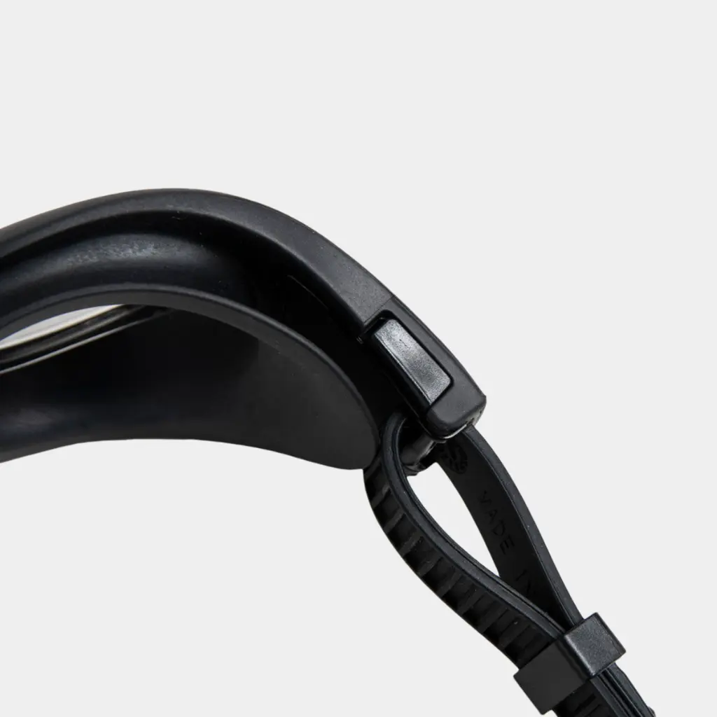 The One Goggles Women Clear / Black / Black